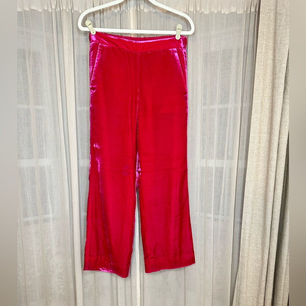 J. Crew fuschia velvet pants. Pull on, size 4T